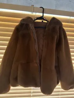 ZARA ファージャケット　ジップ