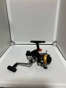 日本製DAIWA　リール　ST-650DX　ダイワスプリンター