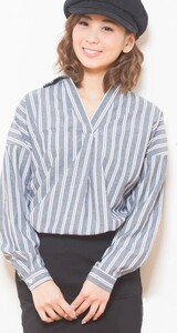 大きいサイズ◆新品未使用◆送料185円◆(３Ｌ)(XXL)ストライプ柄シャツチュニック/小顔効果大のスキッパーデザイン/お腹周りもカバー