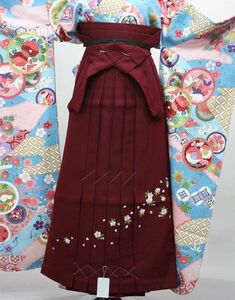 刺繍袴 単品 エンジ 袴下91cm 適合身長153-160cm 卒業式にどうぞ！新品 (株)安田屋 b002