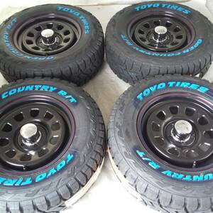 デイトナ 16-7.0J＋33 5-114.3 ブラック タイヤ付4本セット 235/70R16 TOYO OPENCOUNTRY R/T ホワイトレター (W2381)