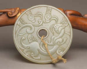 ▽鴻▽ 和田玉製 細密彫 神獣紋玉佩 置物 古賞物 中国古玩 中国古美術