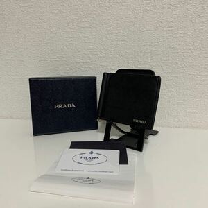 良品　 PRADA プラダ サフィアーノ レザー ブラック　マネークリップ　 二つ折り財布 財布