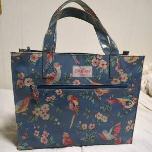 Cath Kidston トートバッグ●キャスキッドソン● 花 鳥 ブルー系 インコ ●たっぷり収納