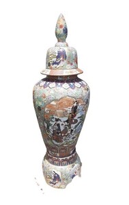 §　F3333　【引取限定】　大型沈香壺　美人図　花模様　飾り壺　インテリア　骨董　中古品