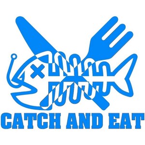 釣り ステッカー CATCH AND EAT 【水色】 Sサイズ 横幅15㎝ キャッチ＆イート 釣り具 フィッシング 切抜き ステッカー シール 防水 屋外OK