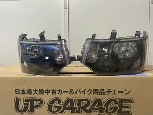 デリカ　D5 インナーブラック　ヘッドライト