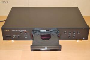 動作品 CDフーレーヤー TEAC CD-P650 ブラック USB付き MP3 ティアック