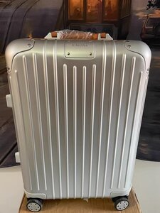 RIMOWA リモワ オリジナル キャビン Original Cabin Twist 機内持ち込み用スーツケース スーツケース 21インチ 35リットル