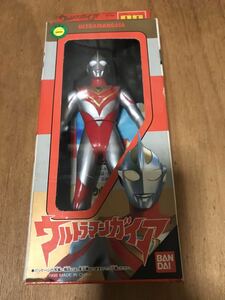 未開封、新品 バンダイ ウルトラヒーローシリーズ30 ウルトラマンガイア