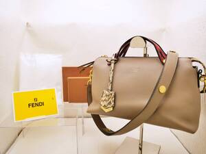 ★新春価格　美品　FENDI フェンディ バイザウェイ ミディアム レザー2WAYハンドバッグ 　クロシェット　保存袋 　プレゼントLV箱・袋付き