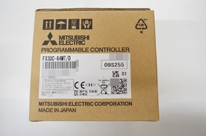 未使用品 2023年製 三菱電機 FX3UC-64MT/D シーケンサ 複数在庫有