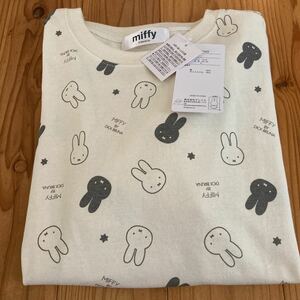 新品即決送料無料♪miffy ミッフィー 総柄　半袖Tシャツ Mサイズ淡薄橙　綿60％ポリエステル40％