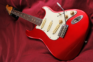 【Fender Japan】ST-62（CAR）