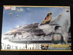 未使用品 プラモデル ハセガワ 1/48 VF-1A バルキリー VF-2 ソニックバーズ 「超時空要塞マクロス」