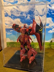 バンダイスピリッツＲG機動戦士ガンダム、逆襲のシャア1/6サイズです。新品アクリルケース付きです。全高30,センチあります。