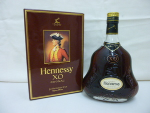 【M41546】未開栓 Hennessy ヘネシー X.O クリアボトル 金キャップ コニャック ブランデー700ml 40% 箱入り