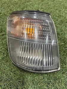 中古 三菱 純正 パジェロ コーナー ランプ ライト ウィンカー レンズ V46WG 右 単品 V44 V45 V47 KOITO 210-37746 コーナーランプ (C6000K)