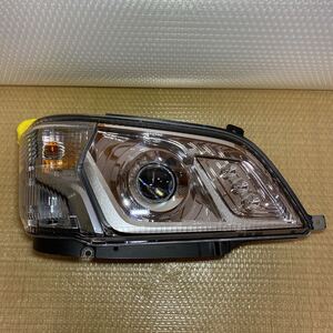 ★ほぼ新車外し　美品　日野 純正 デュトロ トヨタ ダイナ トヨエース LED ヘッドライト　KOITO37-25 24V オ　右のみ★