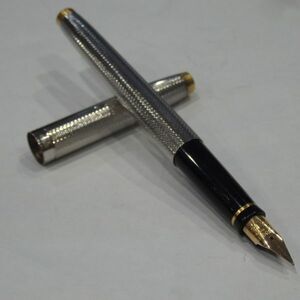 1円スタート激レア PARKER パーカー シルバー ゴールド ペン先 14K 585 万年筆 32179 11-2