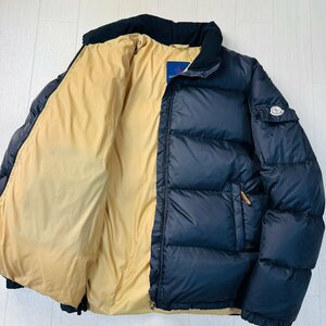 美品/表記3 L-XL相当★モンクレール/MONCLER 袖ロゴワッペン バイカラー 肉厚極暖 ダウンジャケット アウター ブルゾン 中綿羽毛 メンズ 黒