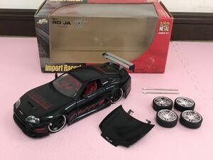 送料無料　1/24 トヨタ　スープラ　JZA80 ミニカー　Jada TOYS Import Racer! TOYOTA SUPRA