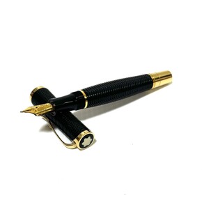 モンブラン MONTBLANC ヴァージニア・ウルフ 万年筆 作家 ブラック ゴールド ペン先 18K 750