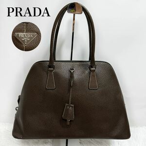 超美品！PRADA プラダ　三角ロゴ　ショルダーバッグ　南京錠　肩がけ　ブラウン系