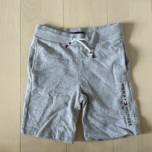 中古美品★【Tommy Hilfiger(トミーヒルフィガー)】スウェットショートパンツ(キッズ122)