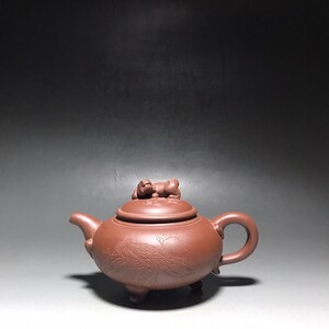 永し 旧家蔵出 在款 品名【三足瑞獸】紫砂壺 茶壷 茶煎道具 陶瓷器 古陶磁器 陶芸 置物擺件 極細工 古美術品 時代物 古董品 収集 中国唐物