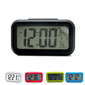 目覚まし時計　LEDデジタル時計 アラーム機能付き 置き時計 壁掛け時計 明るさ調整 デジタル時計