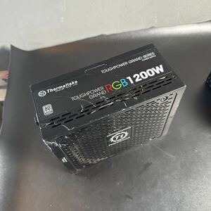 「G_223」Thermaltake TOUGHPOWER GRAND RGB 1200W 80PLUS PLATINUM 対応のプラグインケーブル無し　本体のみ