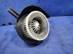 VW ポロ 6R 系等 ヒーター エアコン ブロアモーター ファン 品番 U5965003 [4822]