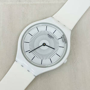 SWATCH スウォッチ　SKINPURE　SVOW100　スイス製　メンズ腕時計 ホワイト クォーツ　36.8mm　未使用・長期保管品