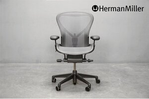 極美品 HermanMiller (ハーマンミラー) アーロンチェア リマスタード レザーアーム フル装備 Bサイズ オフィス28.3万031103