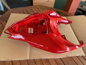 ドゥカティ Ducati 1198 純正 シートカウル　テールカウル 　レッド　483.3.074.1A