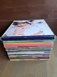 161/中古LPレコード邦楽44枚山口百恵(5枚組)松田聖子(2枚組EP盤1枚)桜田淳子(3枚組)その他