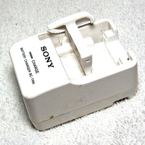 SONY Cyber-Shot用充電器 BC-TRN（中古動作品）