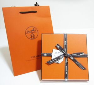 HERMES エルメス 空箱 紙袋 リボン Orange ハンドタオルが入っていた