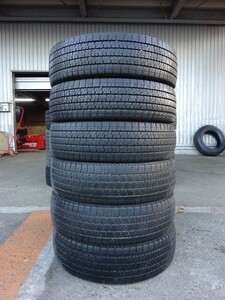 205/70R17.5　115/113N　トーヨータイヤ　DELVEX　M935　中古スタッドレス６本　送料無料　（061001）