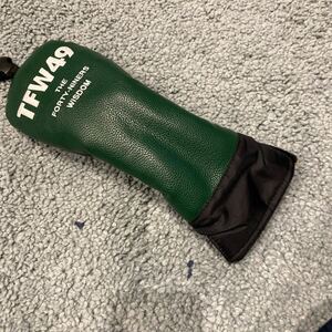 美品 新作 TFW49 HEAD COVER FW ヘッドカバー