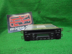 2FI5537 AIK3)) 日産 オッティ H91W E 純正 CDオーディオデッキ　DY-2J40-2-TH