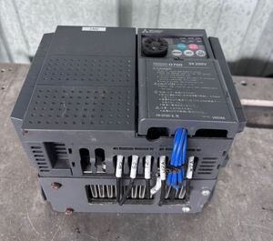 MITSUBISHI INVERTER FR-D720-3.7K 2023-04 インバータ 中古現状品 三菱電機