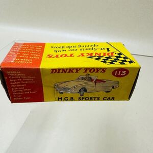 DINKY TOYS★113★M.G.B.SPORTS CAR (白) メカーノ・英製