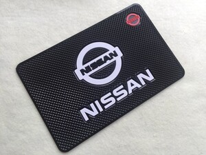 ★日産 NISSAN★ロゴ アンチスリップマット 自動車 モバイル粘着強い すべり止め