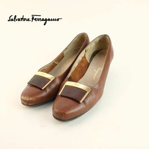 Salvatore Ferragamo サルヴァトーレフェラガモ 6 23.5 パンプス イタリア製 ヒール ラウンドトゥ ゴールド金具 レザー ブラウン/OC141