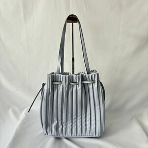 ZARA ザラ　プリーツバッグ　アイスブルー　ハンドバッグ　ショルダー付きバック　フェイクレザー　巾着バッグ