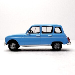 海外限定 1/43 IXO ルノー キャトル 4L Renault 昭和の名車 旧車 オシャレ フランス車 4ドア レア クラシックカー 4 L 水色 1円〜 123113