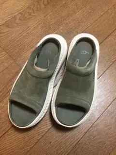 UGG サンダル