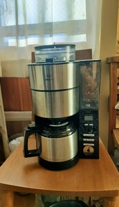 USED品 メリタ 全自動コーヒーメーカー アロマフレッシュサーモ AFT1021 フィルターペーパー200枚付 コーヒーメーカー Melitta AromaFresh